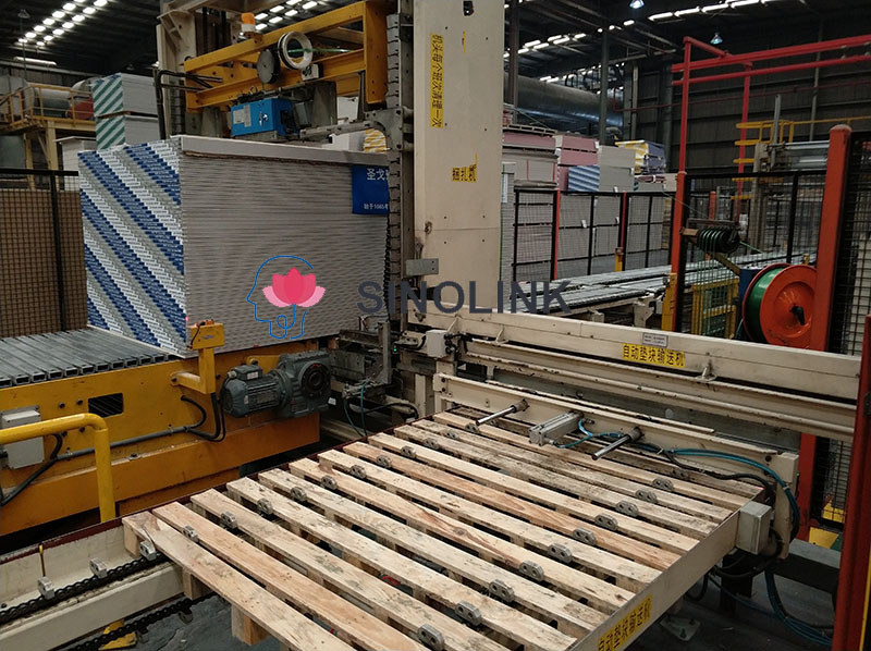 自動縦型パレット結束機