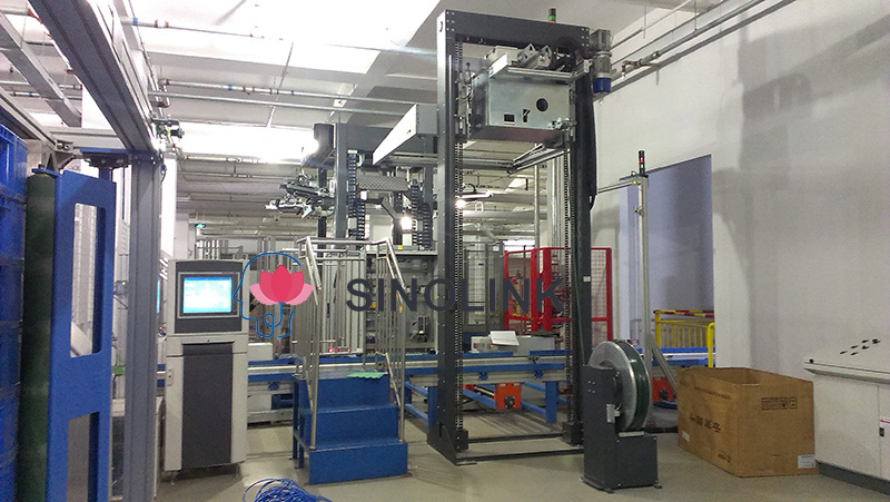 パレット用水平全自動ストラッピングマシン