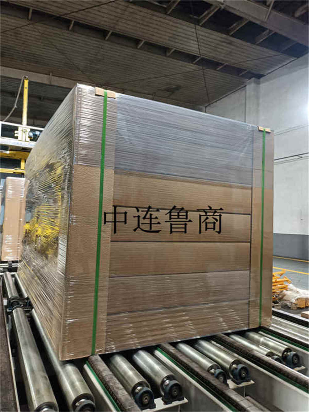 Man Made Wood Boards用のインテリジェントパッキングシステム