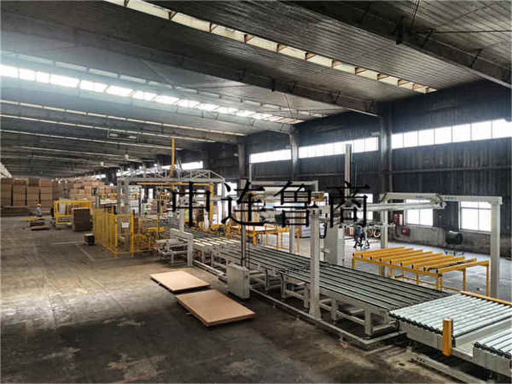 Man Made Wood Boards用のインテリジェントパッキングシステム