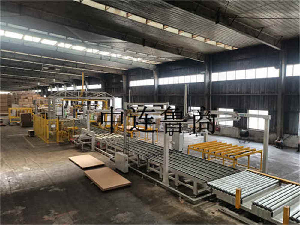 Man Made Wood Boards用のインテリジェントパッキングシステム