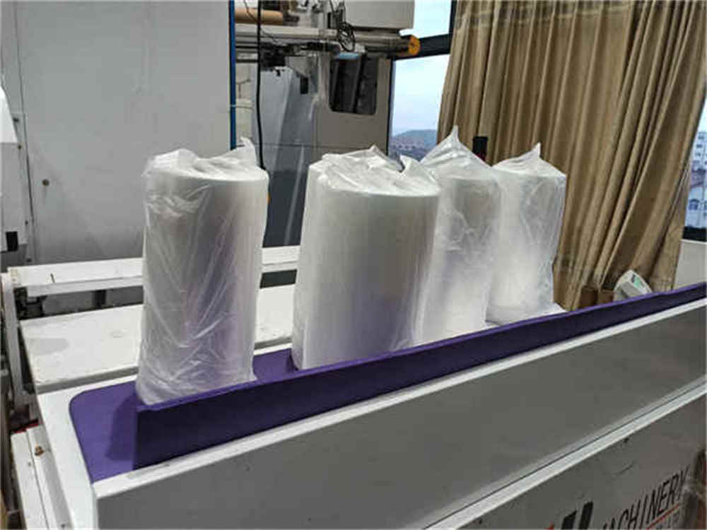 パレット包装機は包装フィルムを使用します