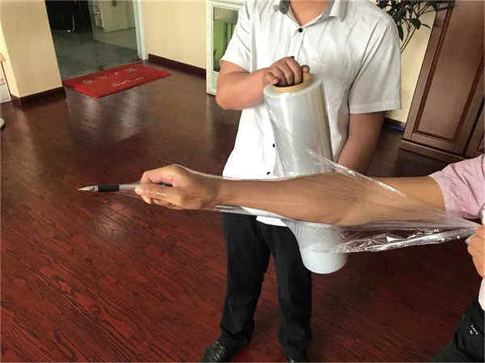 パレット包装機は包装フィルムを使用します