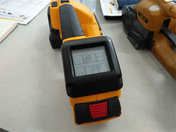 半自動ハンドル式結束機