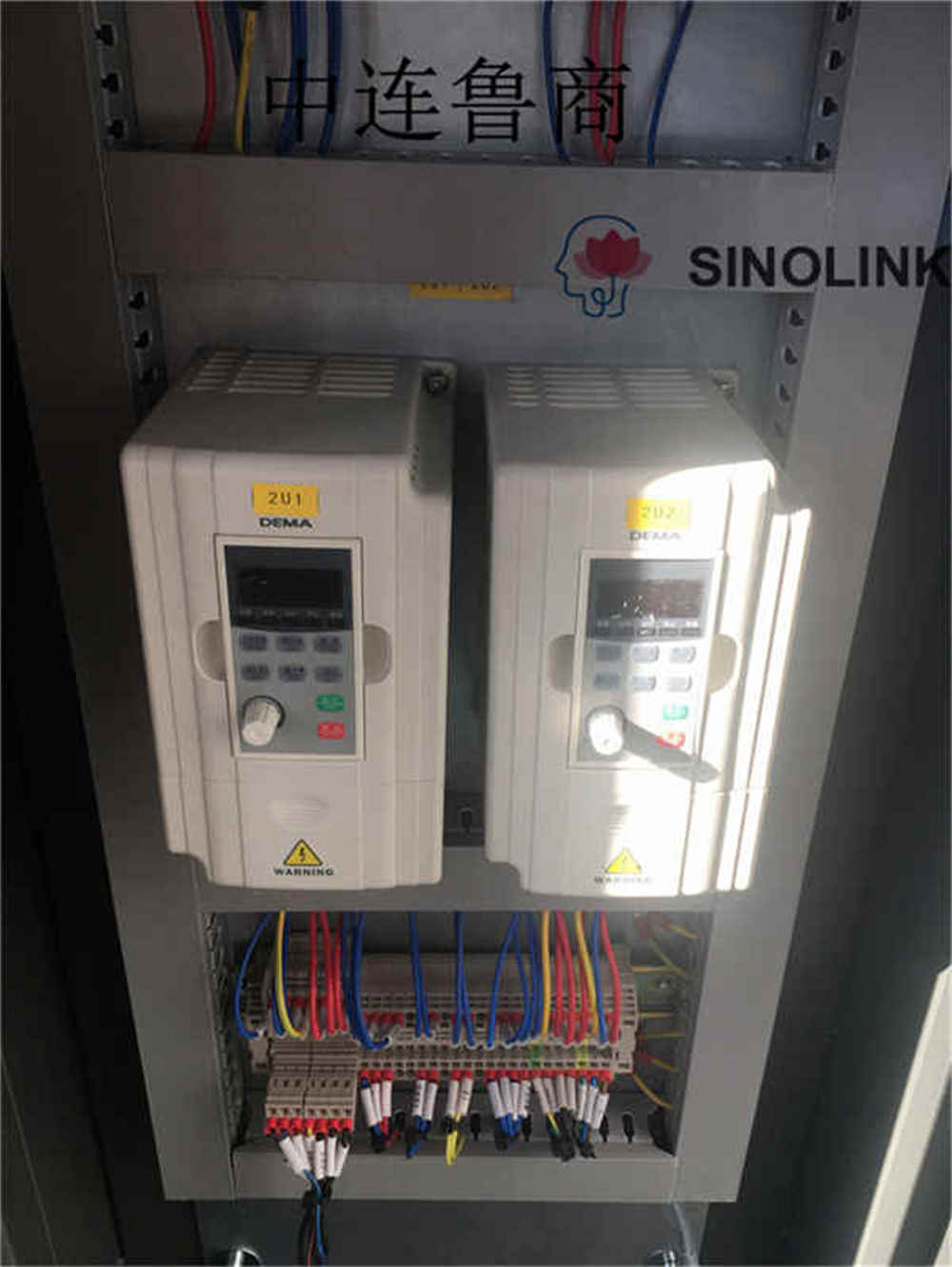 半自動パレットラッピングマシン