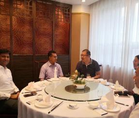 バングラデシュからのクライアントがパレットラッパー30セットの注文で契約に署名しました