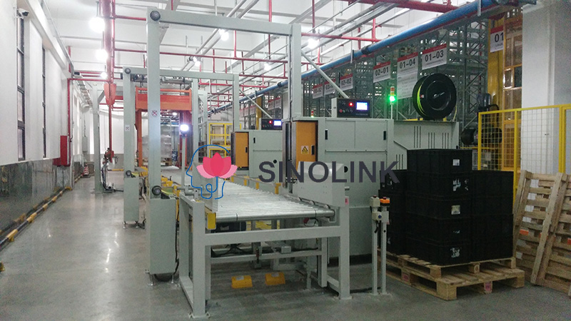 全自動縦型パレット結束機 Fully Automatic Vertical Pallet Strapping Machine