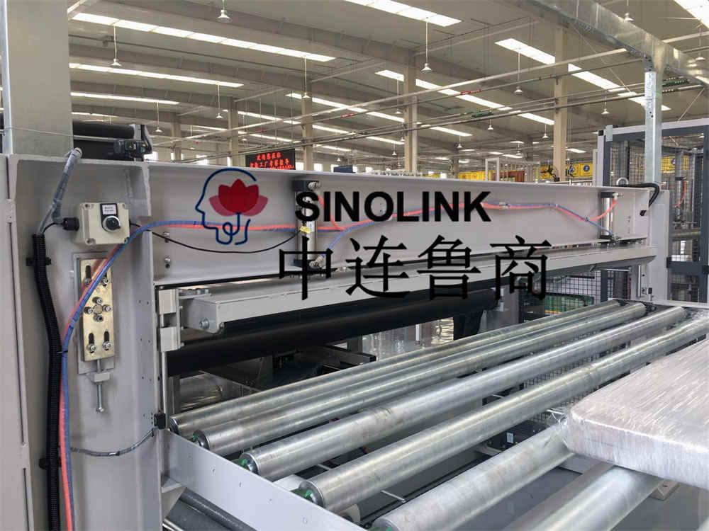 自動ドアと窓の広い水平包装巻線包装機 Automatic Door And Window Wide Horizontal Wrapping Winding Packaging Machine