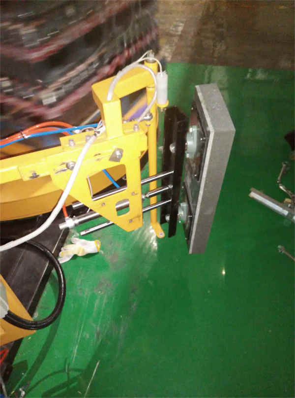 全自動パレット包装機 Full Automatic Pallet Wrapping Machine