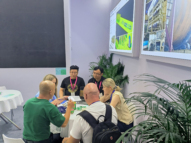 上海国際家具機械・木工機械見本市 Shanghai International Furniture Machinery&Woodworking Machinery Fair